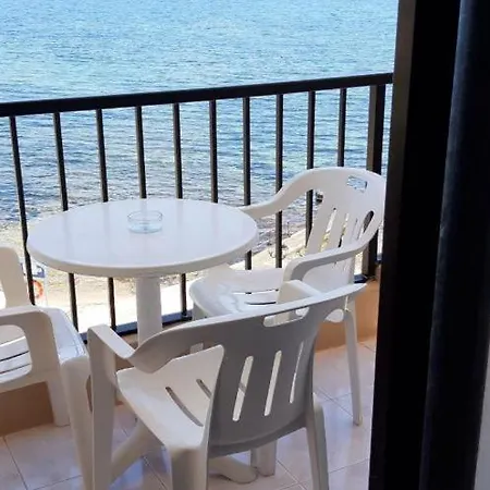 Marsalforn Seaview In A Quiet Area * Qbajjar