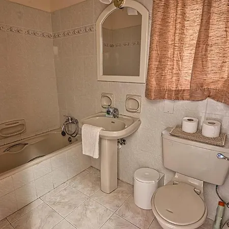 Marsalforn Seaview In A Quiet Area Qbajjar